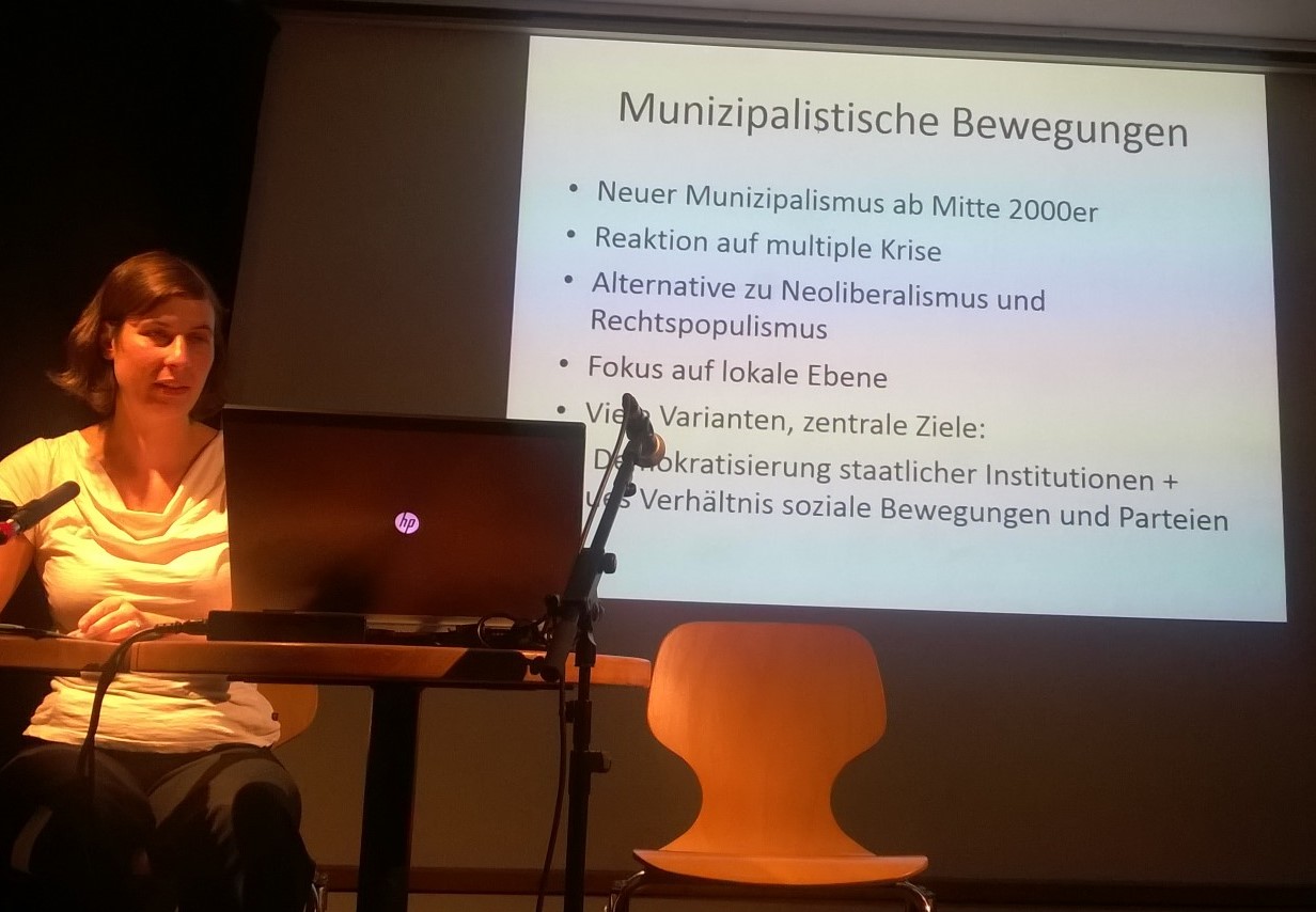 Lisa Vollmer beim Vortrag
